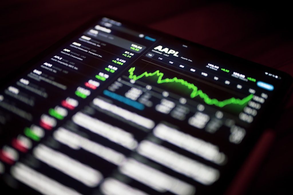 Accrual Accounting vs Cash Accounting Software: Which One Fits Your Business?