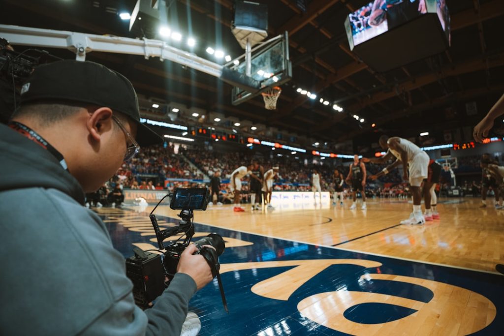 Warehouse Robotics Software Like Locus That Helps Automate Picking And Packing