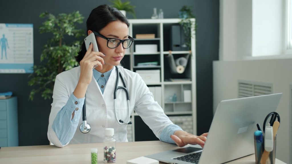 Healthcare Software Guide: Types, Features, Vendors, and Buying Tips