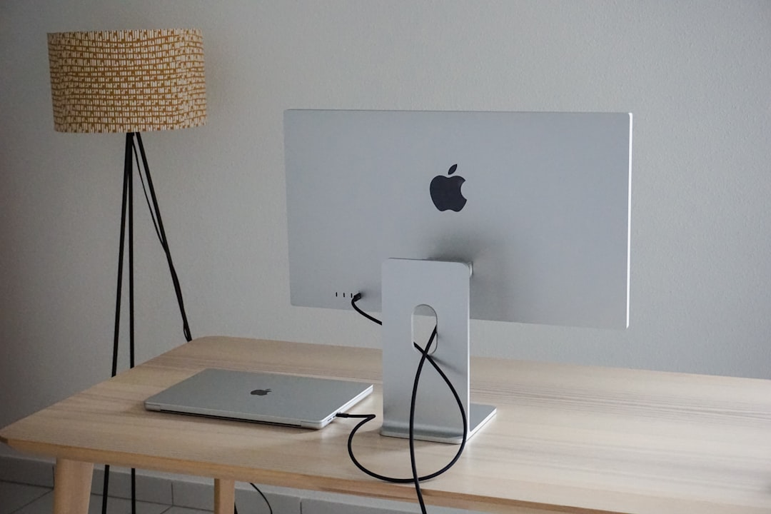 Best macOS Screen Sharing Apps for Thunderbolt Connections